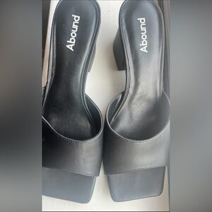 Abound Black Heel Sandal Size 7